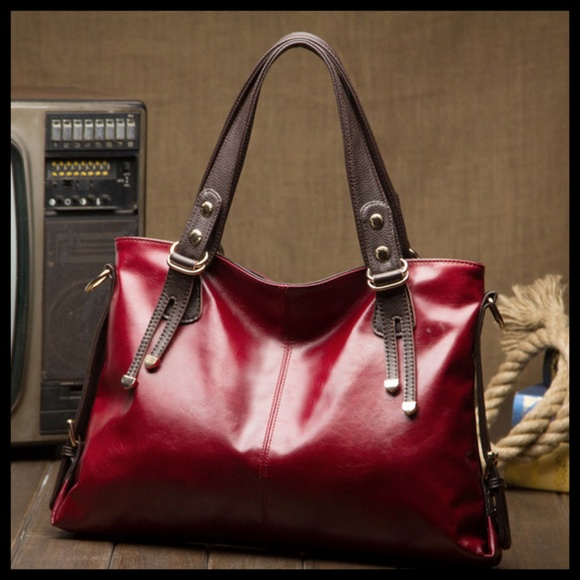 NEW MILAN Crossbody Shoulder Bag - Picture 4 of 6